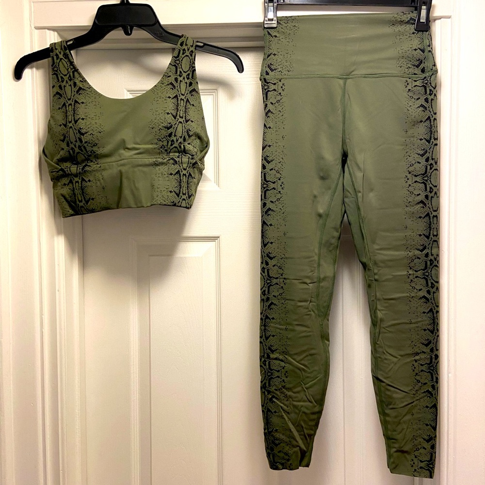 Curves & Combat Boots NKD Green Snakeskin Set